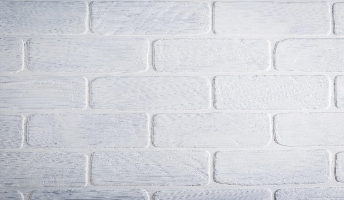 How to paint a small room neatly